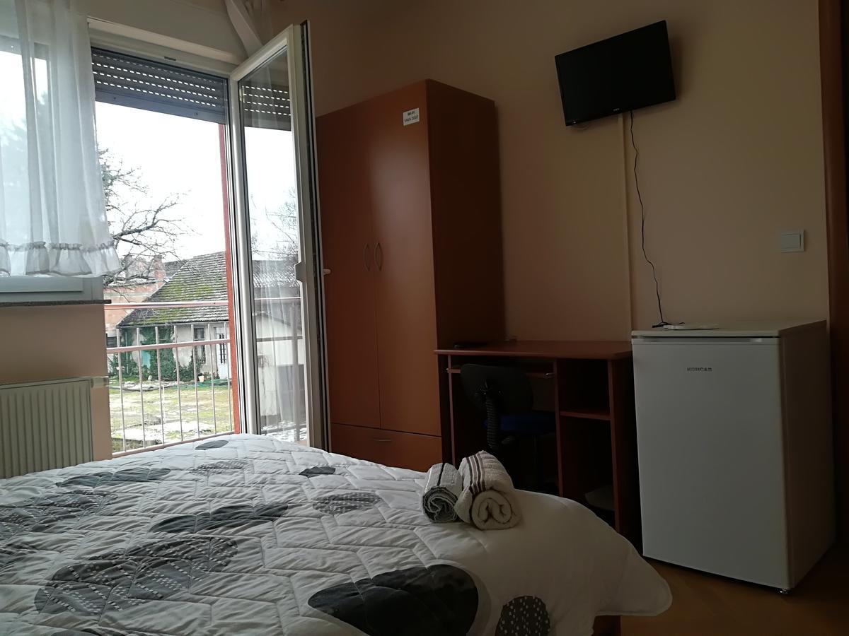Guesthouse Sava Slavonski Brod Exterior photo